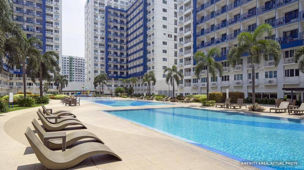 Sea 2-Br Unit With Free Parking Near Mall Of Asia Пасай Екстер'єр фото